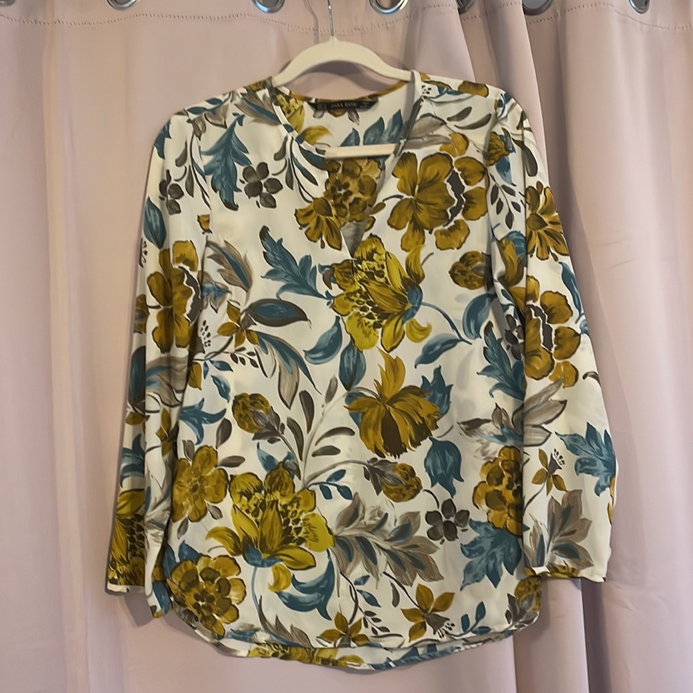 Zara blouse - Picture 2 of 3